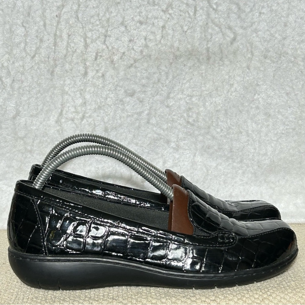 Clarks Womens Black Patent Crocodile Ashland Jam Slip On Loafer Shoes SZ 7M